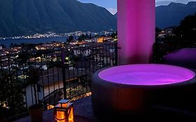 Magic View With Whirpool